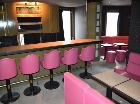 新居第8レジャービル 3-8号