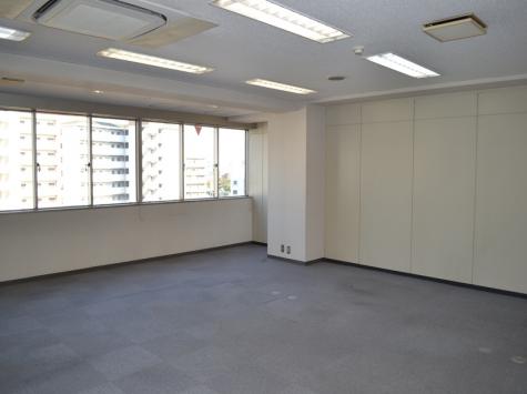 新居第10ビル 701号