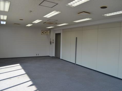 新居第10ビル 805号