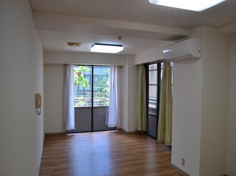 センチュリー21壹番館 305号