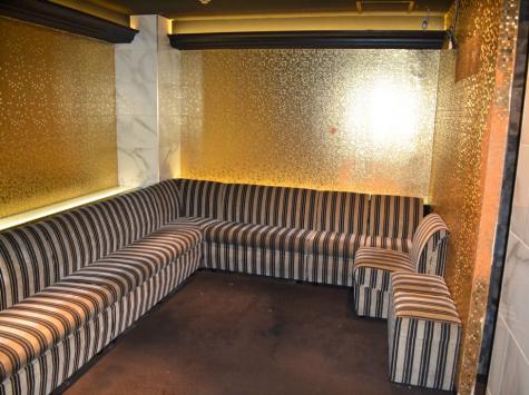 新居第9レジャービル 7-1・7-2号