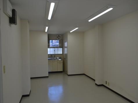 椿  303