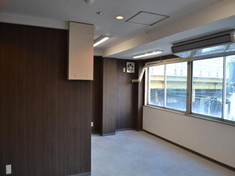 第二深井ビル 3階