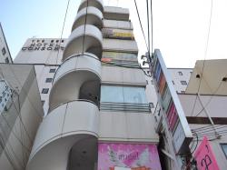 ����ӥ� 401��