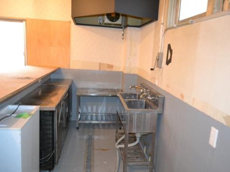 ����ӥ� 401��