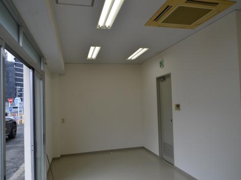 ��2���Υӥ� 1��B��