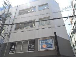 ���Υӥ��̴� 302��